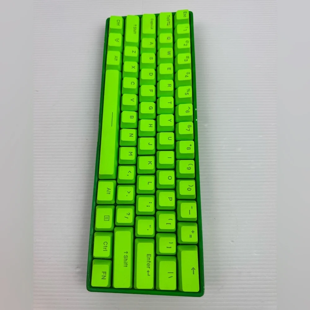 HK Gaming GH61v2 Mechanical Keyboard Green READ FLAWS